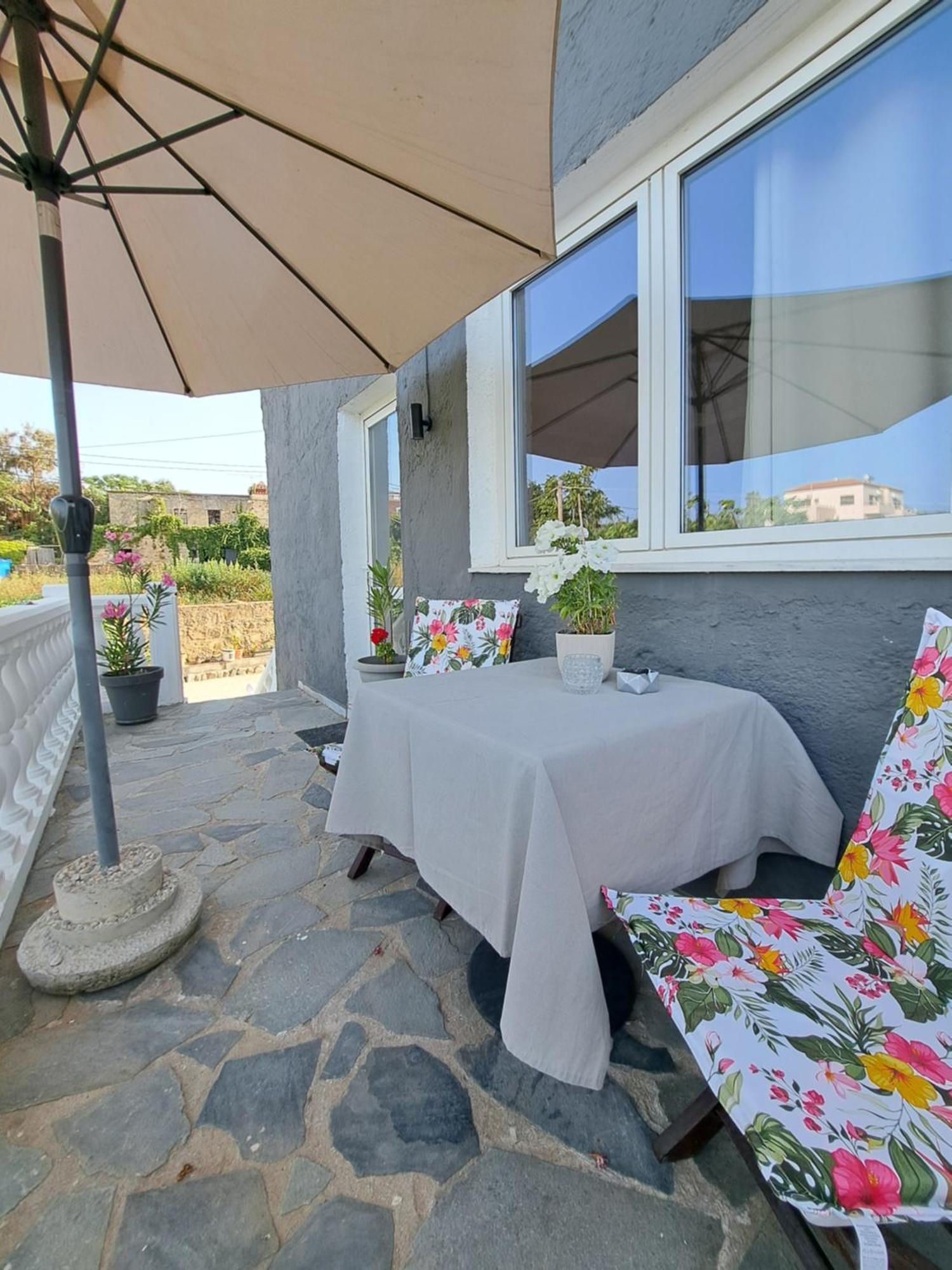 Garden Rooms Pirgos Psilonerou Exterior photo